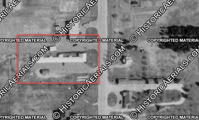 Cedar Gables Motel (Bs Hive Motel) - 1973 Aerial (newer photo)
